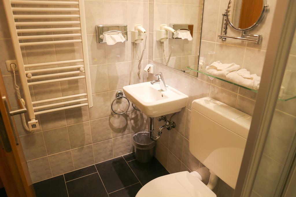 Hotel Koeniger 플레이닝 외부 사진