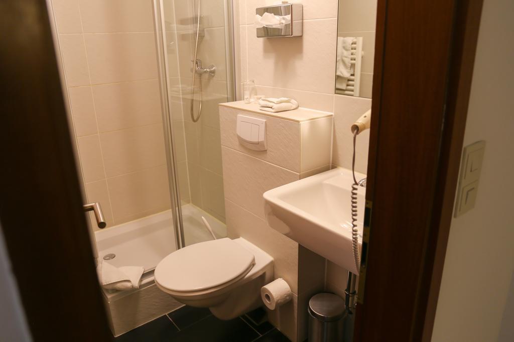 Hotel Koeniger 플레이닝 외부 사진