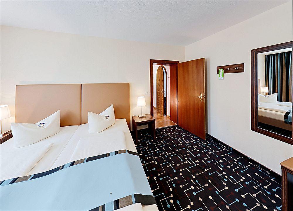 Hotel Koeniger 플레이닝 외부 사진