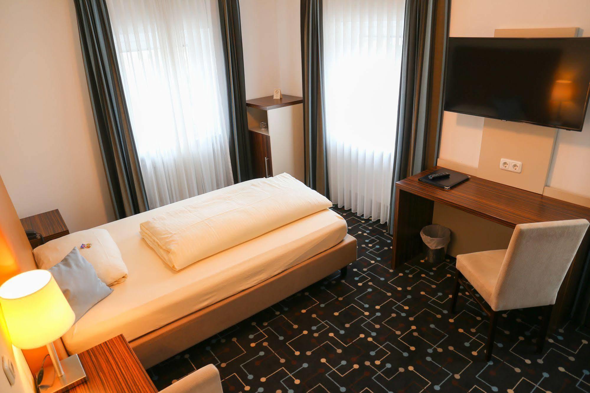 Hotel Koeniger 플레이닝 외부 사진